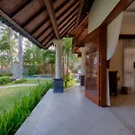 Kutus Kutus Saba Beach Villa
